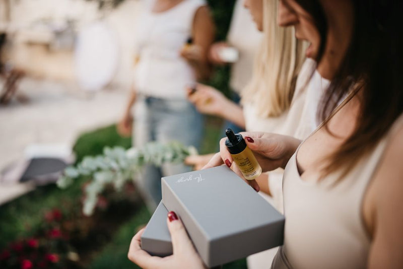 Gift Box - The Golden mountain Serum & White Jade Roller